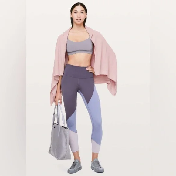 Lululemon Divinity Poncho - Picture 5 of 6